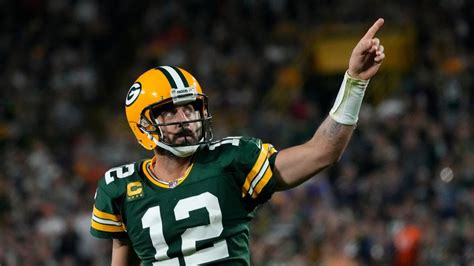 Aaron Rodgers Climbs Two All-Time Touchdown Lists in Latest Victory Over Bears - Sports ...