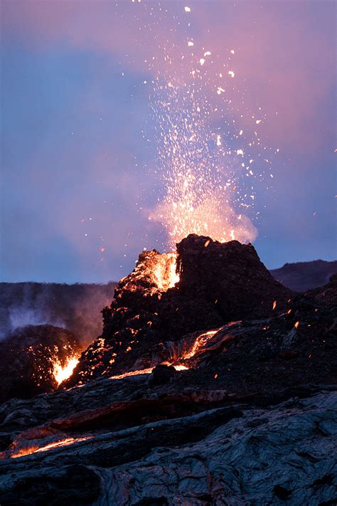 Dramatic Images and Film Document the Beauty of Iceland's Lava Flow ...