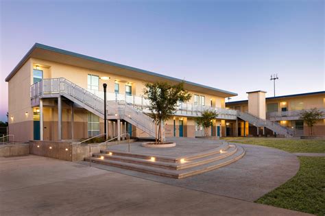 Meehleis Modular Buildings » Cupertino Middle School