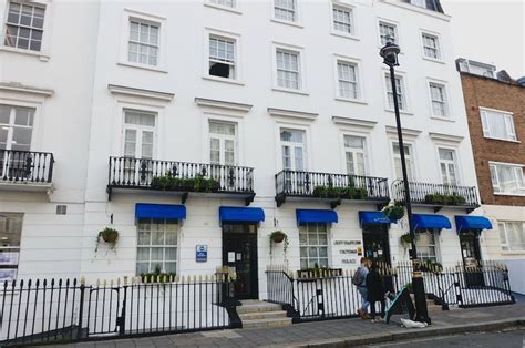 12 Cheap Hotels in London - Best Budget Places to Stay