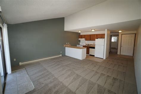 Ridgecrest Apartments - Bright Apartments