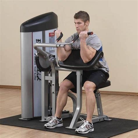 BODY SOLID S2AC ARM CURL - stroj na biceps 75 kg | eFitness.cz