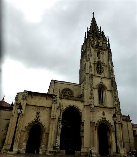 oviedo-cathedral – Turismo Rural de Ribadesella – ARITUR