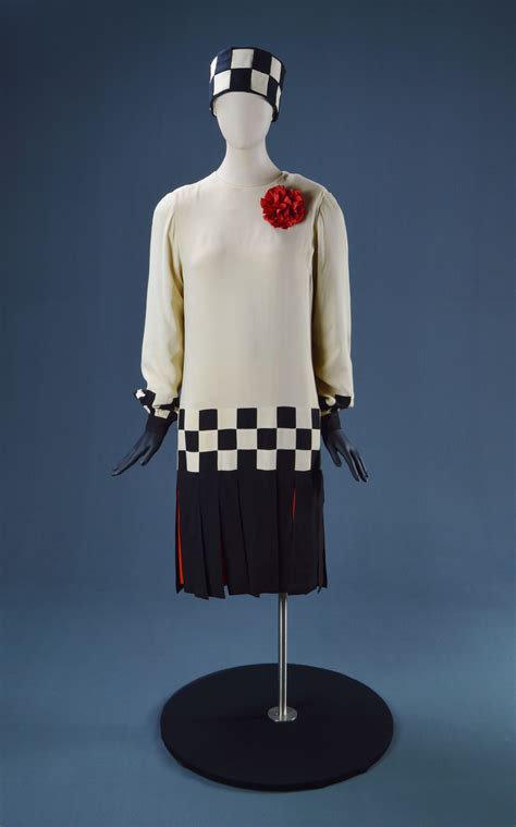 Pin on FILM COSTUME COLLECTION: Larry McQueen