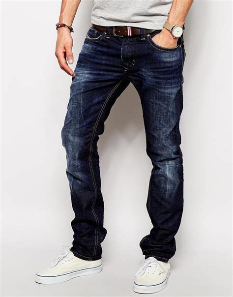 Pin auf Men Style | Dunkelblaue jeans, Männer kleidung, Mode für männer