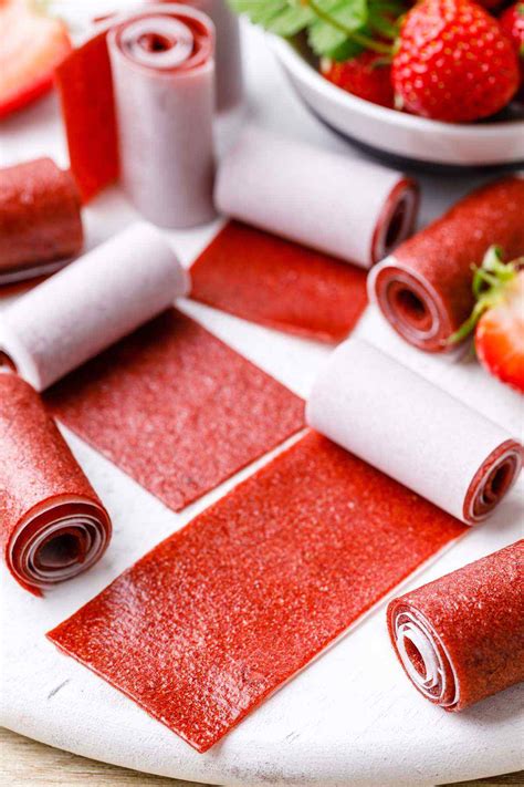 Mind-Blowing Homemade Strawberry Fruit Leather (Easy Recipe) - Healthy Substitute