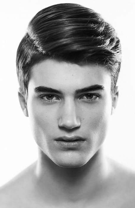 20 Best Side Part Hairstyles for Men in 2024 - The Trend Spotter