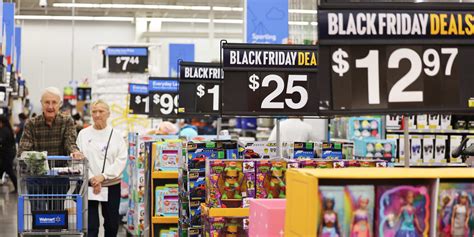 Walmart Earnings Were Strong. The Stock Slides on Cautious Consumer Outlook. - Barron's