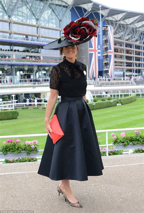 Royal Ascot 2016 ladies keep up the trend for quirky hats | Daily Mail ...