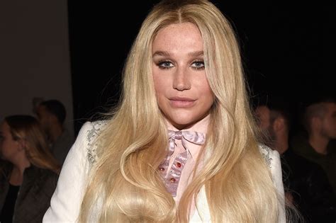 Kesha Says Social Media 'Fed' Her Anxiety, Depression, and Eating ...