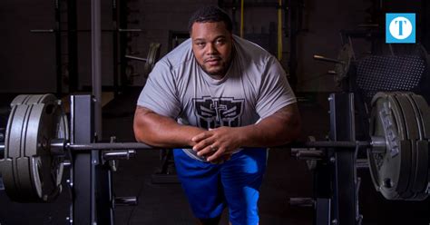 Raising the Bar: Maddox breaks raw bench press world record - The Owensboro Times