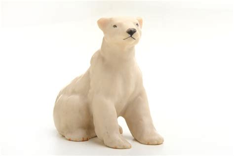 Vintage resin polar bear figurine