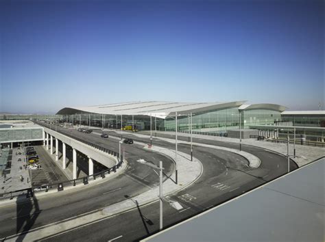 Terminal 1 at the Barcelona Airport – Ricardo Bofill Taller de Arquitectura