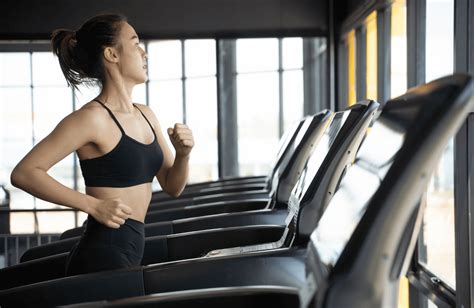 How To Run On A Treadmill (Best Tips) - BoxLife Magazine