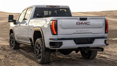 2024 GMC Sierra 2500 HD AT4 Crew Cab - Ταπετσαρίες και εικόνες φόντου | Car Pixel