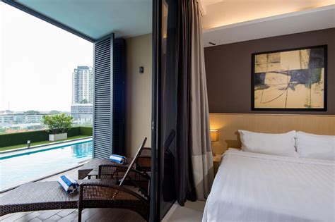 The Pines Melaka Poolside Suite / Melaka S Most Spacious Hotel The ...