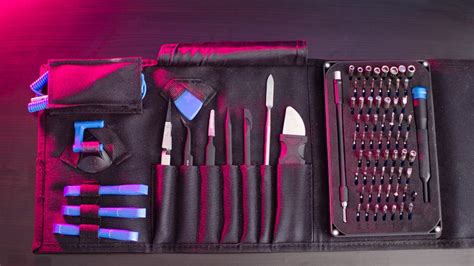 The iFixit Pro Toolkit Is the Only Electronics Repair Kit I Ever Need