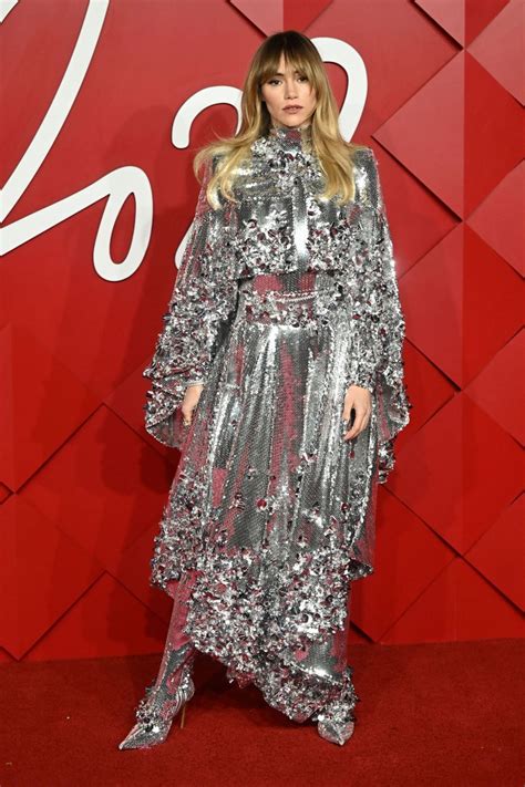 Suki Waterhouse – Fashion Awards 2022 in London • CelebMafia