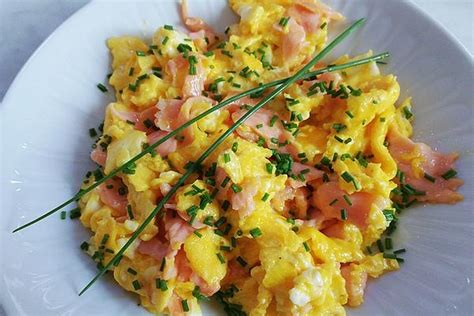 Scrambled Eggs with Smoked Salmon and Chives