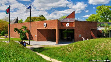 Colonial National Historical Park | YORKTOWN BATTLEFIELD VISITOR CENTER