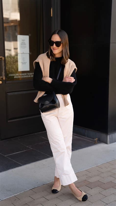 Layered Sweater, Sweater Layering, Paris Mode, Mode Ootd, Neutral ...