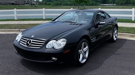 2005 Mercedes-Benz SL500 Convertible at Indy 2022 as L218 - Mecum Auctions