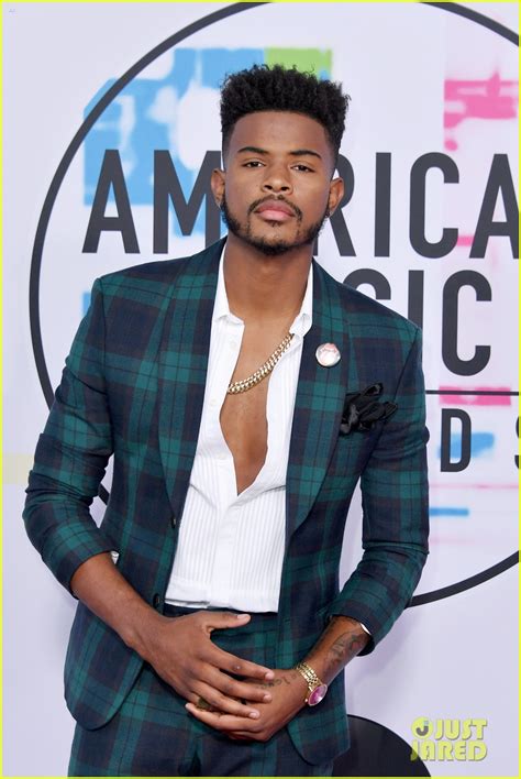 Yara Shahidi & 'grown-ish' Co-Star Trevor Jackson Hit AMAs 2017 | Photo ...