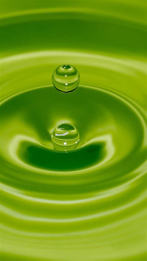 Closeup Photo Of Green Water And Drops 4K HD Green Wallpapers | HD Wallpapers | ID #44305