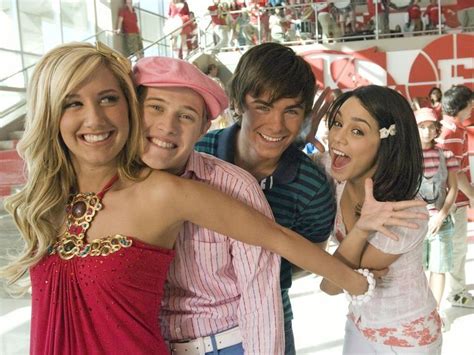 Pin by Susi M. on Disney | High school musical, High school musical 2, High school musical cast