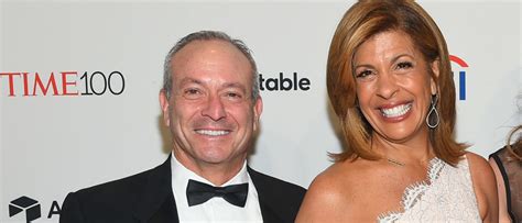 ‘Today’ Show Host Hoda Kotb Is Engaged To Longtime Boyfriend Joel ...