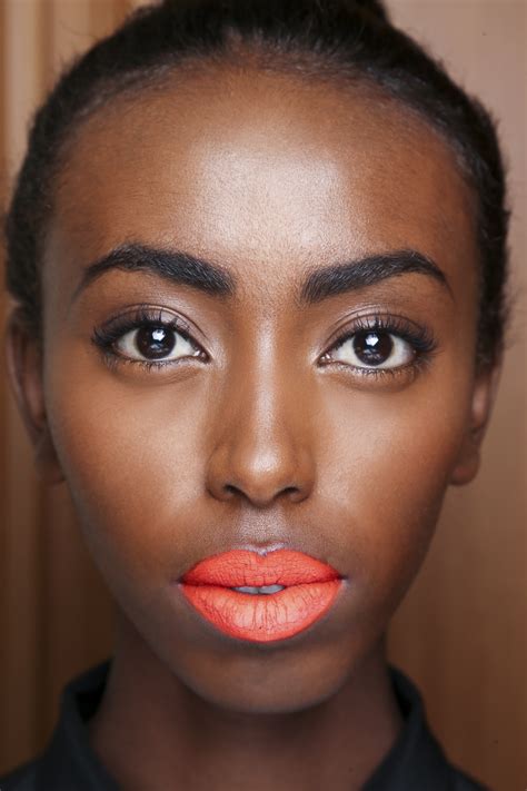 How to Wear Orange Lipstick Without Looking Like a Pumpkin | StyleCaster