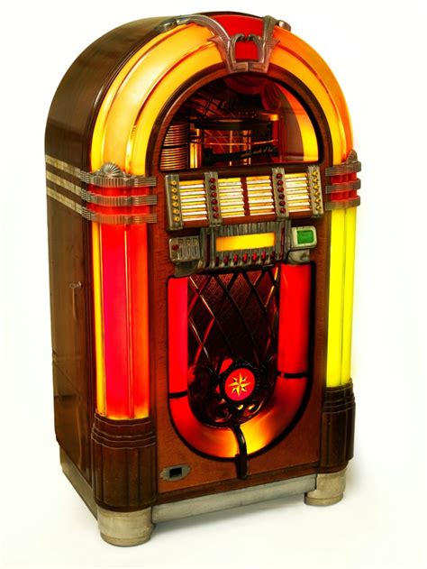 Finding the Value of a Vintage Jukebox | ThriftyFun