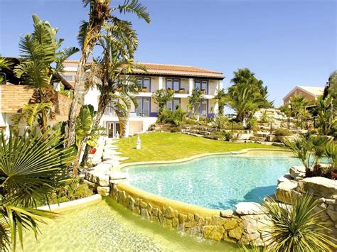 Stunning 10 bedroom villa lagoon style swimming pool jacuzzi pool table table tennis sauna gym ...