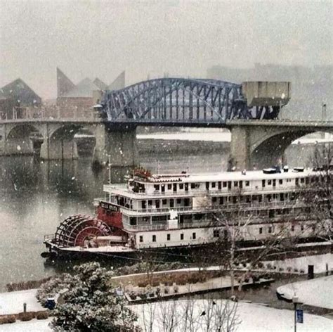 Snow on the Tennessee River Chattanooga, TN February 12, 2014 | Tennessee road trip, Chattanooga ...