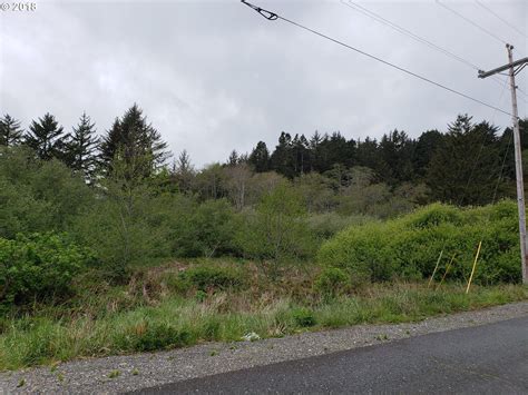 2.1 acres in Curry County, Oregon