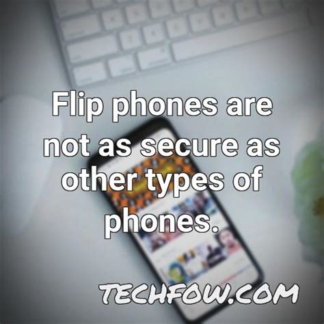 Are Flip Phones Better Than Smartphones (Pictures!) - TechFOW.com