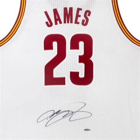 Lebron James Autograph