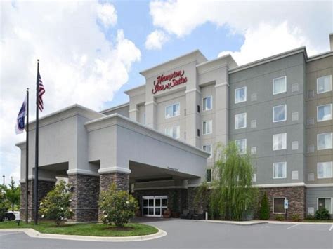 Hampton Inn & Suites Greensboro/Coliseum Area | VisitNC.com