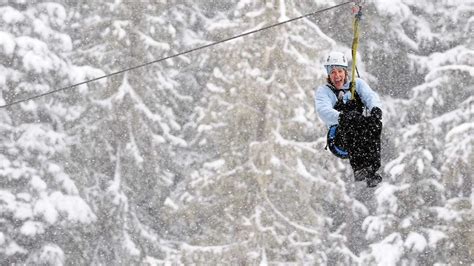 Top 10 New Hampshire Winter Activities - Explore New England