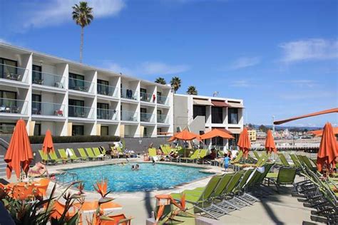 The Santa Cruz Dream Inn, Santa Cruz, CA - California Beaches