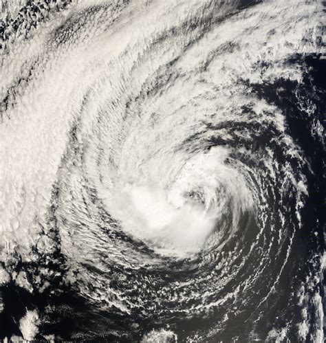 File:Tropical Depression Mariem, 2008-10-5.JPG - Wikimedia Commons