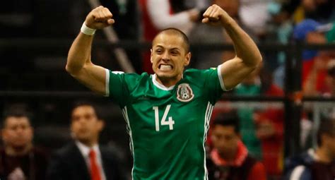 Chicharito ties Mexico scoring record in 2-0 World Cup qualifying win ...