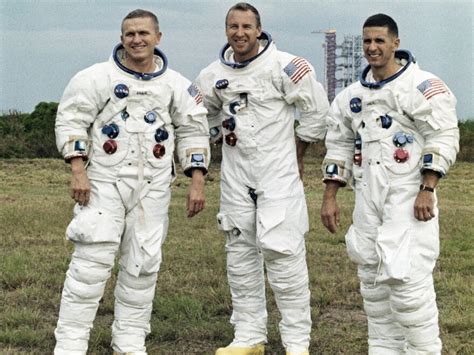 Apollo astronaut Frank Borman, who first orbited moon, dies at age 95 ...