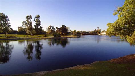 Calabasas Lake - YouTube