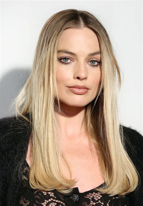 MARGOT ROBBIE at The Dreamland Premiere at Tribeca Film Festival in New York 04/28/2019 – HawtCelebs