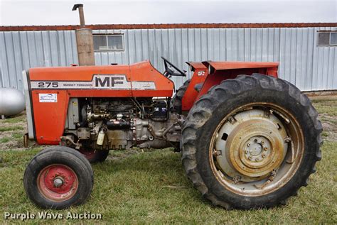 1976 Massey Ferguson 275 tractor in Wamego, KS | Item DE3256 sold | Purple Wave