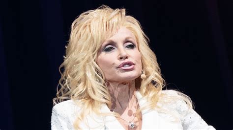 Dolly Parton Profile 2023: Images Facts Rumors Updates