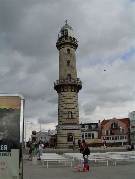 Online crop | HD wallpaper: warnemünde, lighthouse, baltic sea, tower, building, architecture ...