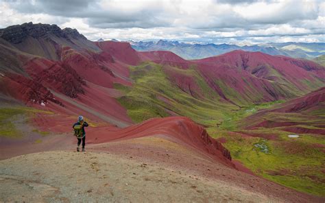 Ausangate & Rainbow Mountain Llama Trek - 6 Days – Peru – FlashpackerConnect Adventure Travel