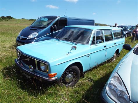 1971 Volvo 145 Estate Car | Car park show | Clive Barker | Flickr